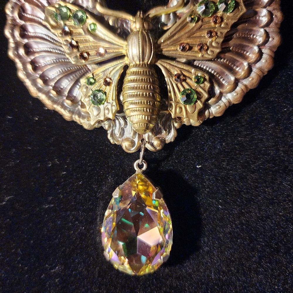 Vintage Butterfly Statement Necklace with Crystal Drop - Picture 9 of 11